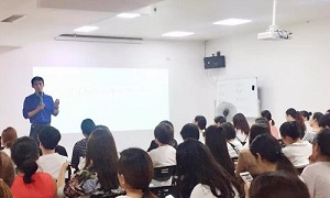 助力商戶，決勝十一丨星南方店一線銷售精英專場(chǎng)培訓(xùn)會(huì)